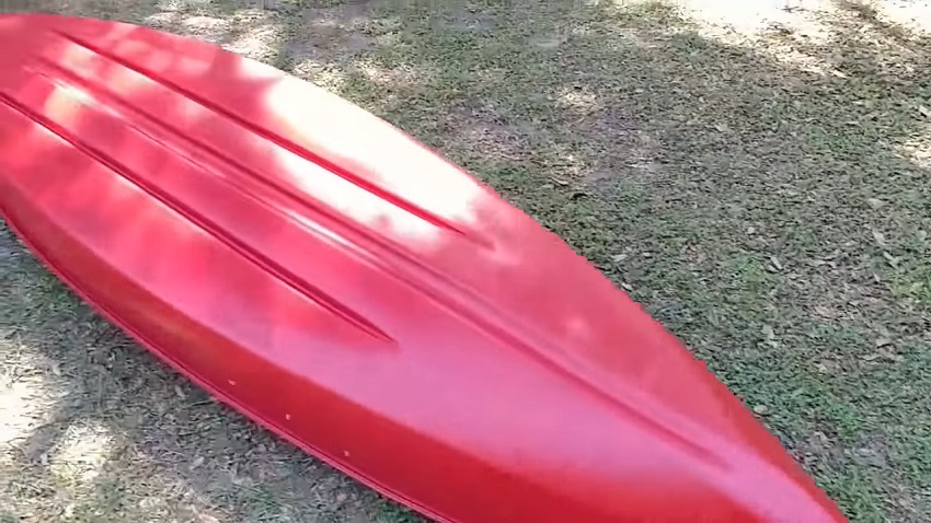 Hull of the Sun Dolphin Aruba 12 SS kayak