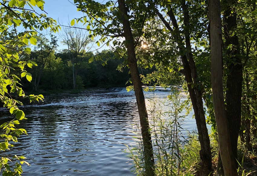 Kinnickinnic River