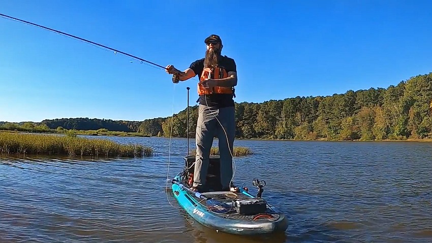 Fly fishing on Vibe Cubera 120 hybrid kayak