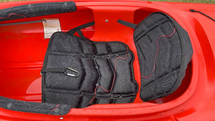 A seat of the Dagger Zydeco 11 kayak