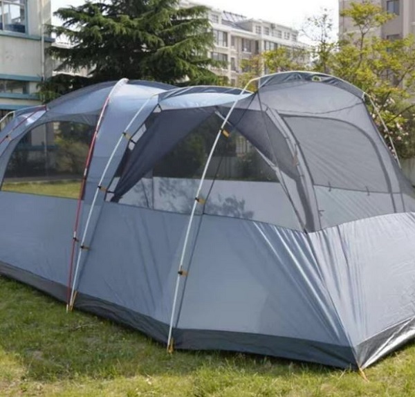 Side windows of the NTK Arizona GT 11 to 12 Person Tent