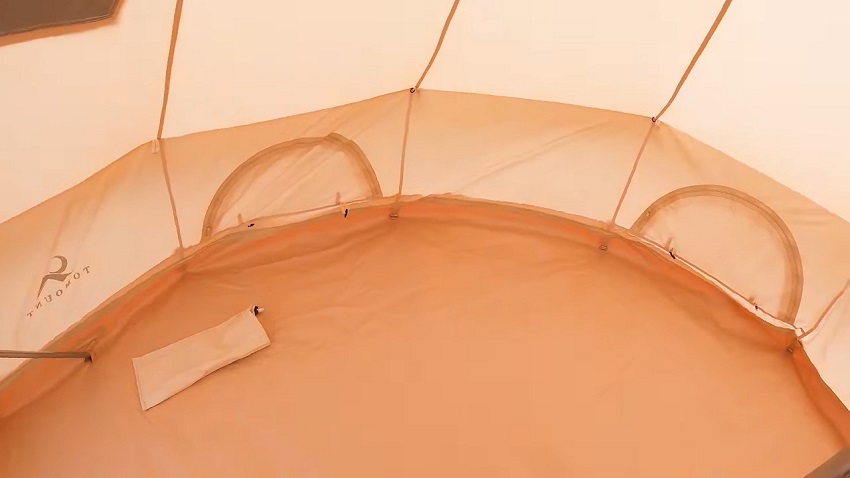 Walls with windows of a MC Canvas Bell Tent