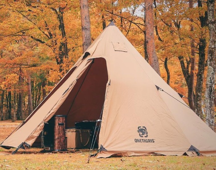 OneTigris Northgaze Hot Tent pitched in the autumn forest