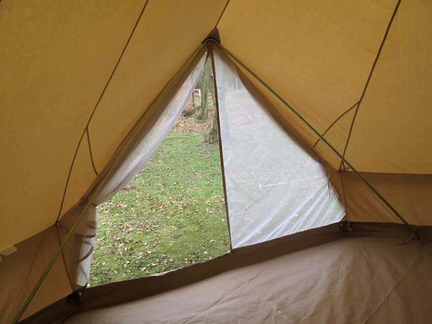 Open mesh door of the Danchel Canvas Yurt Cotton Bell Tent 
